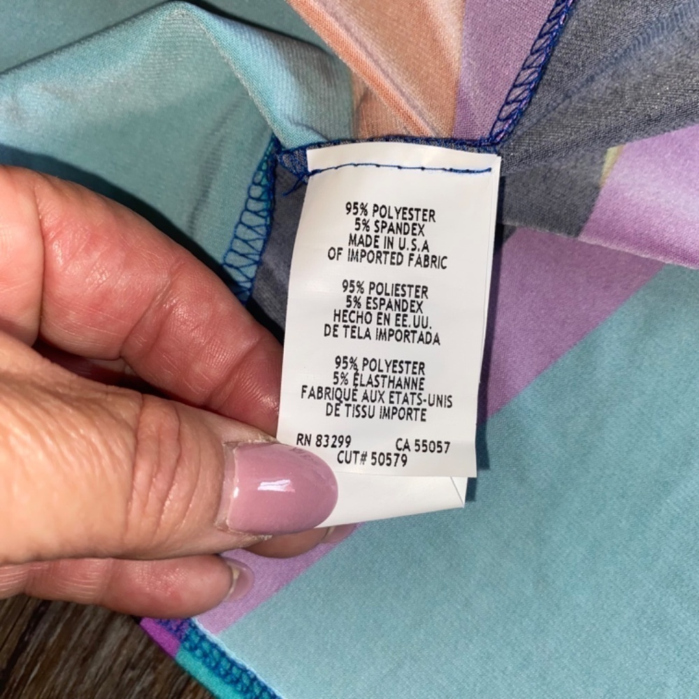 Annalee and Hope size medium vibrant top - Picture 7 of 9